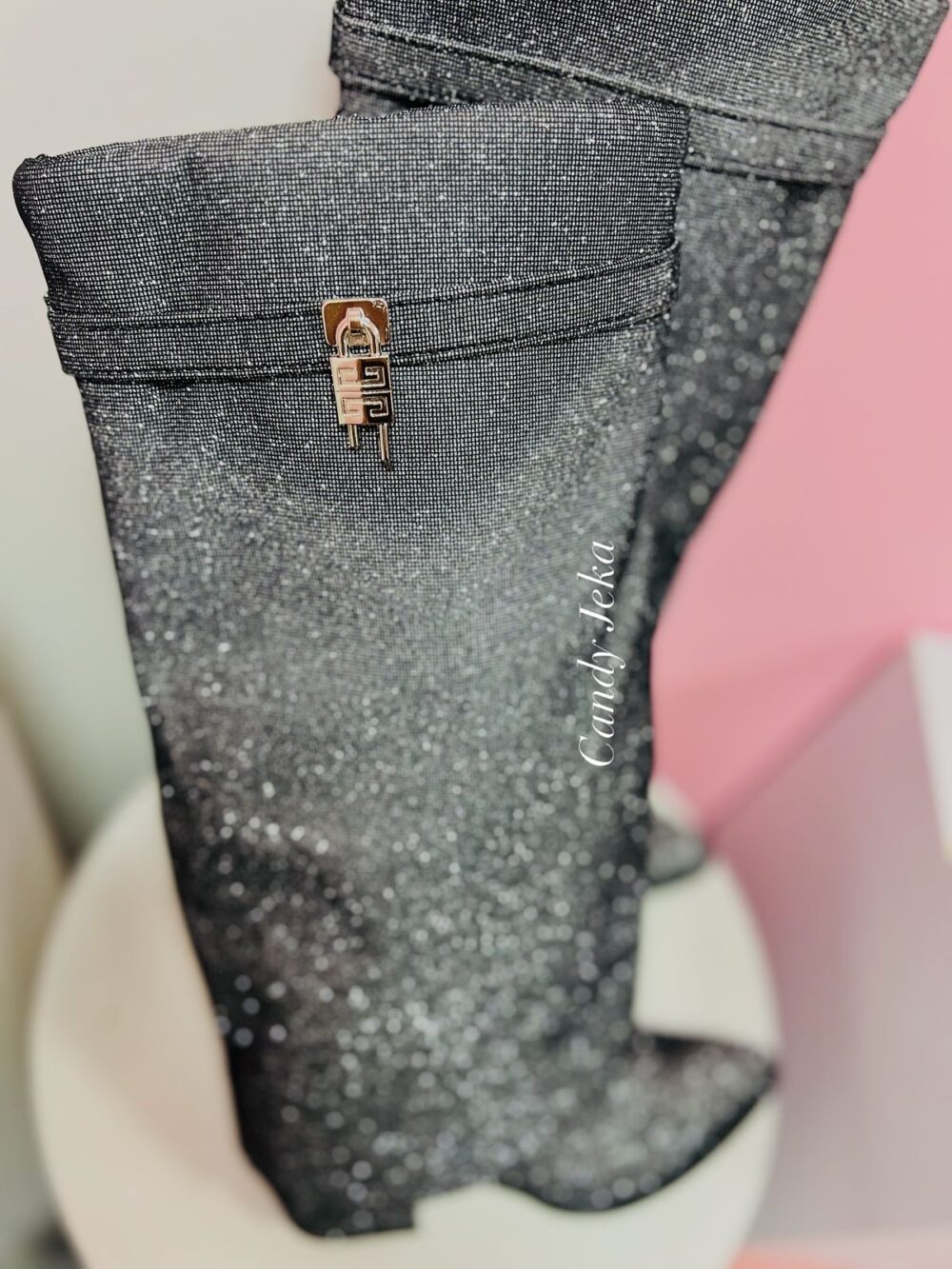 LUXURY - Image 11
